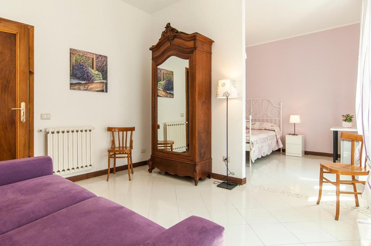 Bed and Breakfast Casa Di Nora Formia Exterior foto